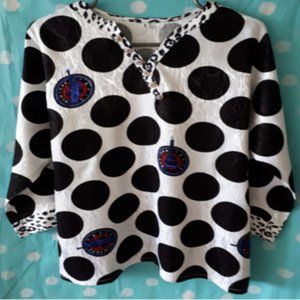 Women's Beautiful Multi Season Quality Top